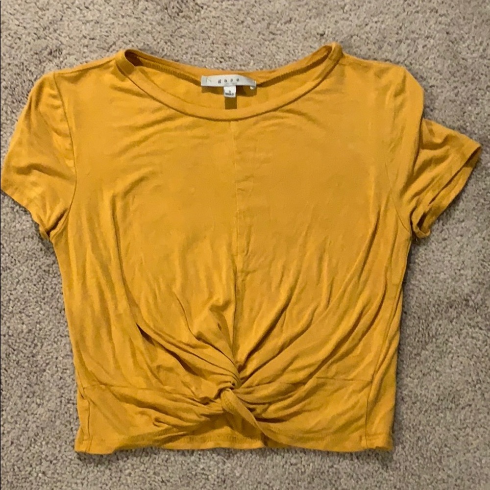 Cropped short sleeve shirt